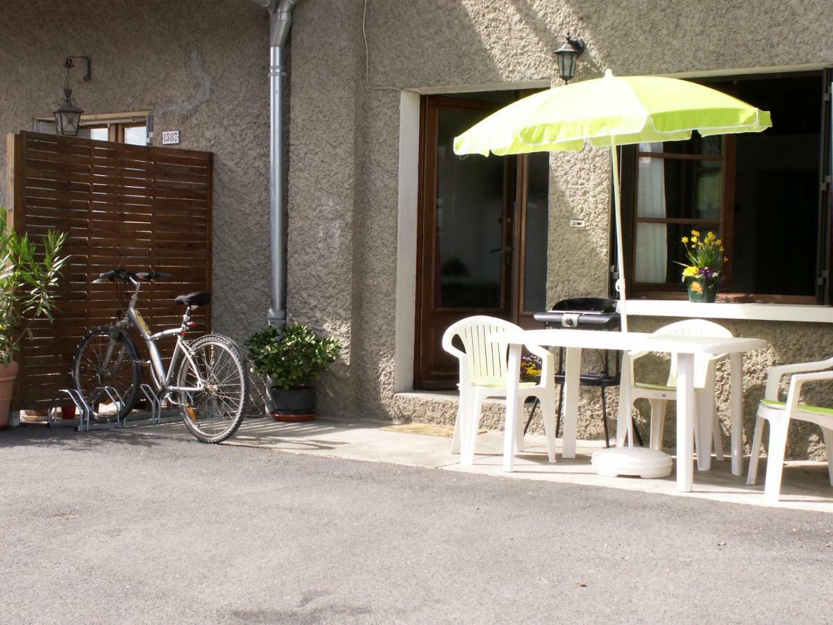 Escale Du Chateau De Promery 1389 Annecy Exterior foto